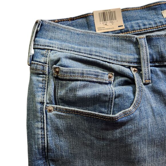 Levis Jeans 505 Straight Leg Mid Rise Stretch Light Wash Womens Size 14M 32x32 - Picture 3 of 6